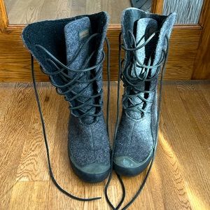 Patagonia grey woolen boots, leather laces, women’s size: 7.5/38.5